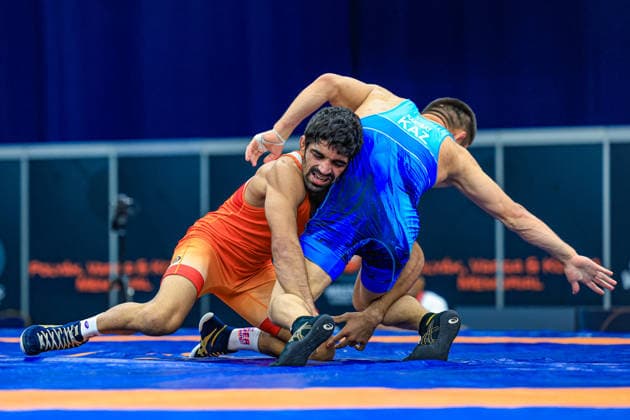 Wrestling Ranking Series Polyak & Janos & Istvan Memorial 57kg FS - Aman Aman (IND) df. Meirambek Kartbay (KAZ) *** Wrestling Ranking Series: Janos Istvan Polyak Memorial, 57 kg Freestyle: Aman Aman (IND) defeated Meirambek Kartbay (KAZ) Copyright: xUnitedxWorldxWrestlingx xAmirrezx United World Wrestling Kadir C