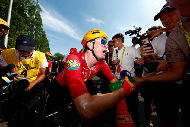 Norwegian Soren Waerenskjold of Uno-X Mobility celebrates after winning the stage 11 of the 2026 Tour de France cycling race, a stage of 161km from Vichy to Nevers, on Wednesday 15 July 2026. The 113th edition of the Tour de France starts on Saturday 4 July in Barcelona, Spain, and will finish in Paris, France on the 26th of July. POOLxLUCAxBETTINI  x181190254x