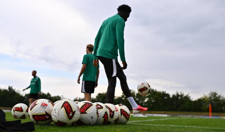 15.07.2026 - Fussball - 2. Bundesliga - Saison 2026 2027 - SpVgg Greuther Fürth Fuerth - Trainingslager Bad Wörishofen - - xwoxzix - Feature Impression Symbolbild Symbolfoto - Trainingsball Ball Spielball adidas torfabrik *** July 15, 2026 Soccer 2. Bundesliga 2026–2027 Season SpVgg Greuther Fürth Fürth Training Camp Bad Wörishofen xwoxzix Feature Impression Stock Photo Symbolic Image Training Ball Ball Match Ball adidas Torfabrik