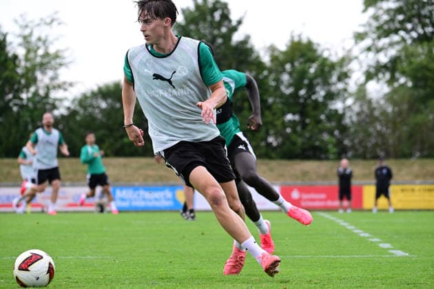 15.07.2026 - Fussball - 2. Bundesliga - Saison 2026 2027 - SpVgg Greuther Fürth Fuerth - Trainingslager Bad Wörishofen - - xwoxzix - Gian Luca Gian-Luca Itter (27, SpVgg Greuther Fürth ) *** July 15, 2026 Soccer 2. Bundesliga 2026–2027 Season SpVgg Greuther Fürth Fürth Training Camp Bad Wörishofen xwoxzix Gian Luca Gian Luca Itter 27, SpVgg Greuther Fürth