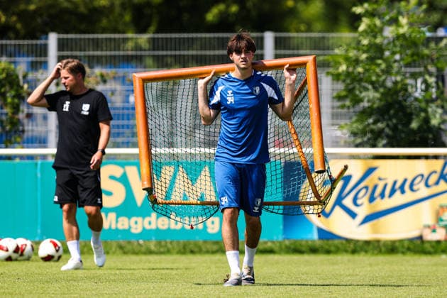 Leander Beimborn (1. FC Magdeburg,34) - 2. Fußball Bundesliga Saison 2026-2027 Training 1. FC Magdeburg an der Avnet Arena in Magdeburg - Fußball,Mann,Männer,Deutschland,15.07.2026 *** Leander Beimborn, 1. FC Magdeburg, 34, 2. Bundesliga, 2026–2027 season, 1. FC Magdeburg training session at the Avnet Arena in Magdeburg, soccer, man, men, Germany, July 15, 2026