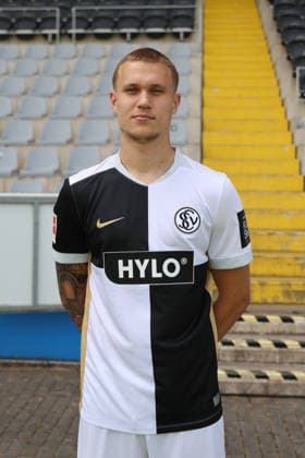 Luis Seifert; SV 07 Elversberg; 1.BL, Porträttermin 2026 2027, Elversberg Ursapharm-Arena an der Kaiserlinde Saarland Deutschland (DEU) *** Luis Seifert, SV 07 Elversberg 1, Bundesliga, Profile Session 2026–2027, Elversberg Ursapharm Arena at the Kaiserlinde, Saarland, Germany, DEU Copyright: xSebastianxBachx