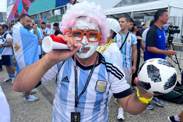 An Argentina fan reacts ahead of the 2026 FIFA World Cup, WM, Weltmeisterschaft, Fussball semi-final match between England and Argentina at Mercedes-Benz Stadium in Atlanta, USA 15 July 2026. FIFA World Cup 2026: England - Argentina !ACHTUNG: NUR REDAKTIONELLE NUTZUNG!  Copyright: xAndreaxMontolivox AME9554 20260715-55020902587_1