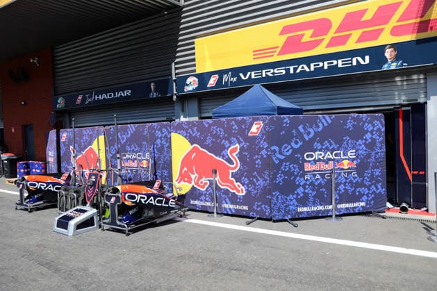 Formel 1 Grosser Preis von Belgien 2026 Formel 1 Grosser Preis von Belgien 2026 - Spa-Francorchamps 16. - 19.07. 2026 Mittwoch Im Bild: Einrichten der Boxen *** 2026 Formula 1 Belgian Grand Prix 2026 Formula 1 Belgian Grand Prix Spa-Francorchamps July 16, 2026 Wednesday In the Photo: Setting Up the Pits Copyright: xBEAUTIFULxSPORTS Bernhardtx