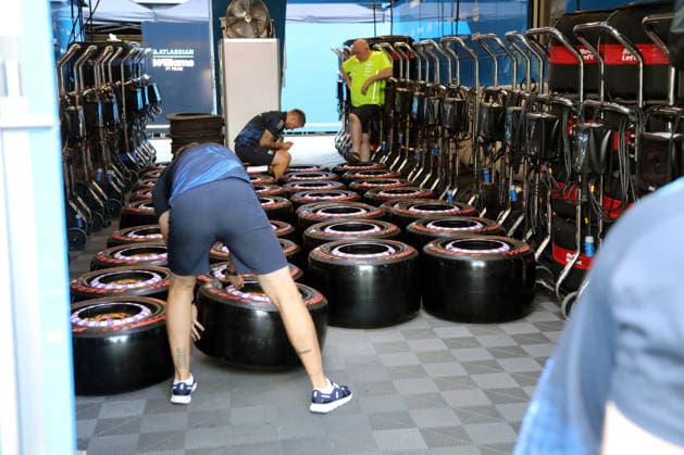 Formel 1 Grosser Preis von Belgien 2026 Formel 1 Grosser Preis von Belgien 2026 - Spa-Francorchamps 16. - 19.07. 2026 Mittwoch Im Bild: Williams Formel 1 Teim Reifen *** 2026 Formula 1 Belgian Grand Prix 2026 Formula 1 Belgian Grand Prix Spa Francorchamps July 16, 2026 Wednesday Pictured: Williams Formula 1 Team Tires Copyright: xBEAUTIFULxSPORTS Bernhardtx