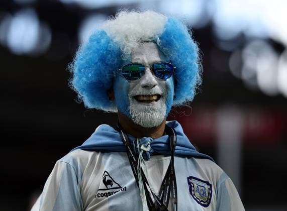 FIFA World Cup, WM, Weltmeisterschaft, Fussball 2026 semifinals - England vs Argentina Fan of Argentina ahead of the FIFA World Cup 2026 semifinals match England against Argentina, in Atlanta, USA, 15 July 2026. ATLANTA United States  Copyright: xRONALDxWITTEKx