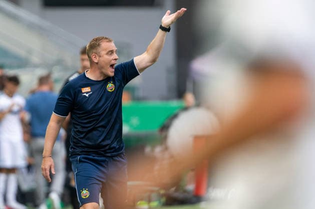 SOCCER - Rapid vs Panathinaikos, test match VIENNA,AUSTRIA,15.JUL.26 - SOCCER - ADMIRAL Bundesliga, Super League, SK Rapid Wien vs Panathinaikos Athen, test match. Image shows head coach Johannes Hoff Thorup (Rapid).  GEPAxpictures xPhilippxBrem