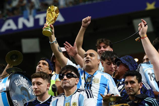 Fans before the FIFA World Cup, WM, Weltmeisterschaft, Fussball 2026 Semi Final match between England and Argentina at the Mercedez-Benz Stadium, Atlanta, USA on 15 July 2026. Copyright: xPeterxDovganx 45260001