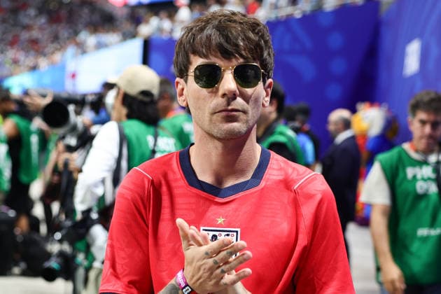 Former One Direction vocalist Louis Tomlinson poses before the FIFA World Cup, WM, Weltmeisterschaft, Fussball 2026 Semi Final match between England and Argentina at the Mercedez-Benz Stadium, Atlanta, USA on 15 July 2026. Copyright: xPeterxDovganx 45260021