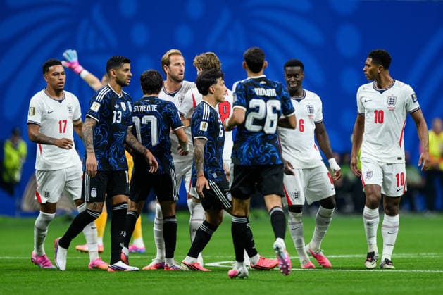 260715 Harry Kane of England and Giuliano Simeone of Argentina during the FIFA World Cup, WM, Weltmeisterschaft, Fussball 2026 semifinal football match between England and Argentina on July 15, 2026 in Atlanta. Photo: Joel Marklund BILDBYRAN kod JM JM0828 bbeng fotboll football soccer fotball vm fotbolls-vm fotball-vm fotbolls-vm 2026 fifa world cup 2026 semifinal england argentina *** July 15, 2026: Harry Kane of England and Giuliano Simeone of Argentina during the 2026 FIFA World Cup soccer semifinal match between England and Argentina on July 15, 2026 in Atlanta. Photo by Joel Marklund, BILDBYRAN. Code: JM JM0828 bbeng soccer football soccer World Cup soccer World Cup 2026 FIFA World Cup 2026 semifinal England Argentina  Copyright: JOELxMARKLUND BB260715JM020