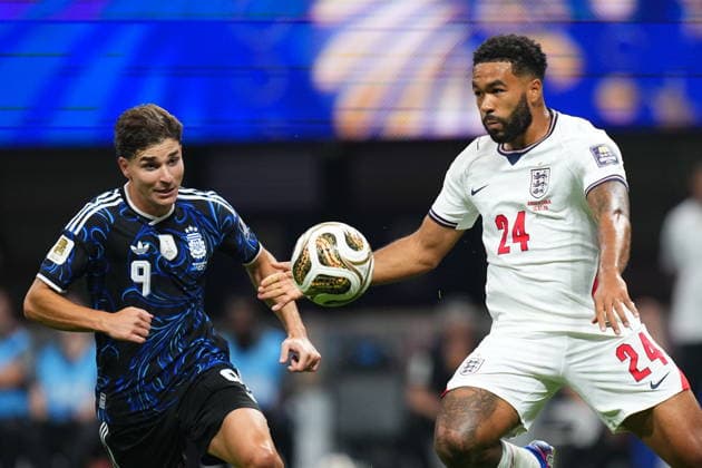 England v Argentina - FIFA World Cup, WM, Weltmeisterschaft, Fussball 2026 - Semi Finals ATLANTA, USA - JULY 15: Julian Alvarez (9) of Argentina in action against Reece James (R) of England during the 2026 FIFA World Cup semi-final match between England and Argentina at Mercedes-Benz Stadium (Atlanta Stadium) in Atlanta, Georgia, United States on July 15, 2026. Evrim Aydin Anadolu Georgia United States. Editorial use only. Please get in touch for any other usage.  Copyright: x2026xAnadoluxEvrimxAydinx