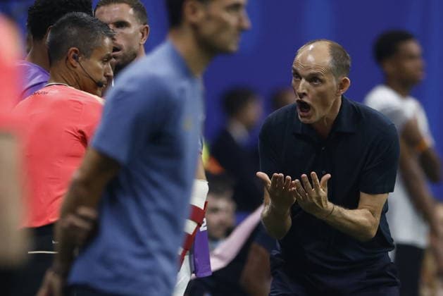 FIFA World Cup, WM, Weltmeisterschaft, Fussball 2026 semifinals - England vs Argentina England s head coach Thomas Tuchel reacts during the FIFA World Cup 2026 semifinals match England against Argentina, in Atlanta, USA, 15 July 2026. ATLANTA United States  Copyright: xWILLxOLIVERx