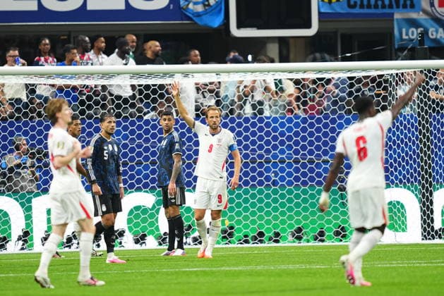 England v Argentina - FIFA World Cup, WM, Weltmeisterschaft, Fussball 2026 - Semi Finals ATLANTA, GEORGIA - JULY 15: England’s Harry Kane (9) gestures during the 2026 FIFA World Cup semifinal match between England and Argentina at Atlanta Stadium in Atlanta, Georgia, United States, on July 15, 2026. Evrim Aydin Anadolu Georgia United States. Editorial use only. Please get in touch for any other usage.  Copyright: x2026xAnadoluxEvrimxAydinx