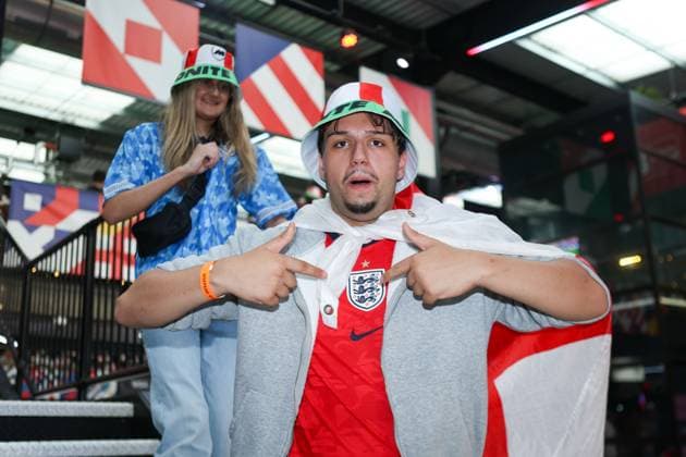 England fan enjoy the pre-match atmosphere prior to the England v Argentina match Fans at Box Park Wembley, Football, World Cup 2026, London, UK - 15 Jul 2026London Wembley United Kingdom  Copyright: xHanc WiredxPhotos Shutterstockx 16992959n