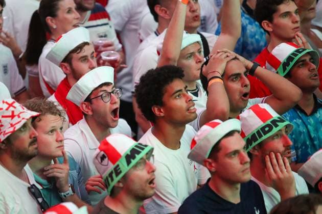 England fans react as they watch the England v Argentina match Fans at Box Park Wembley, Football, World Cup 2026, London, UK - 15 Jul 2026London Wembley United Kingdom  Copyright: xHanc WiredxPhotos Shutterstockx 16992959p