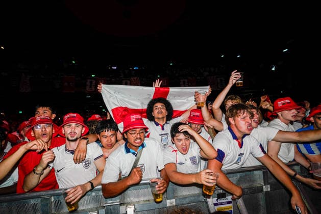 Fans watch England v Argentina at the O2 Forum, Kentish Town, London, 15 July 2026 Emotions are high with the England fans as they react to the highs and lows of the first half as they watch a live broadcast of the FIFA World Cup, WM, Weltmeisterschaft, Fussball Semi-Final between England and Argentina at the O2 Forum in Kentish Town, in London, Britain, 15 July 2026., Credit:JAMES COOK Avalon  Copyright: xJAMESxCOOKx xAvalonx 1116738261