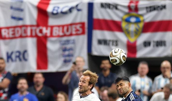 US Soccer World Cup England - Argentina 9206159 15.07.2026 England™s Harry Kane and Argentina™s Cristian Romero jump for the ball during the FIFA World Cup, WM, Weltmeisterschaft, Fussball 2026 semi-final soccer match between England and Argentina at the Atlanta Stadium in Atlanta, Georgia, the United States. Nafis Sirazetdinov Sputnik Atlanta Georgia USA  Copyright: xNafisxSirazetdinovx