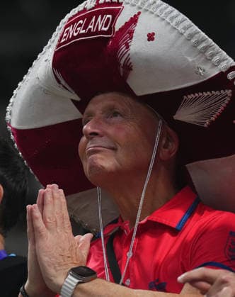 (260716) -- ATLANTA, July 16, 2026 -- A fan cheers for team England before the semifinal match between Argentina and England at the 2026 FIFA World Cup, WM, Weltmeisterschaft, Fussball at Atlanta Stadium in Atlanta, the United States, July 15, 2026. ) (SP)U.S.-ATLANTA-FOOTBALL-FIFA WORLD CUP-SEMIFINAL-ARG VS ENG XuxChang 