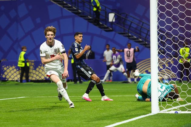 FIFA World Cup, WM, Weltmeisterschaft, Fussball 2026 Semi-Final: England v Argentina ATLANTA, USA - 15th July 2026: Anthony Gordon of England celebrates scoring his side s first goal during the FIFA World Cup 2026 semi-final match between England and Argentina at Atlanta Stadium Atlanta Atlanta Stadium United States of America Copyright: xCraigxMercerx xPeakxActionxPhotosx
