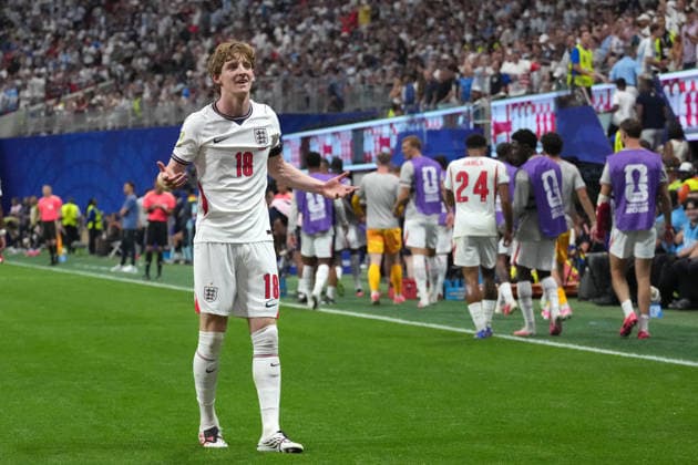 Anthony Gordon of England celebrates a goal during the 2026 FIFA World Cup, WM, Weltmeisterschaft, Fussball semifinal match between England and Argentina at Mercedes-Benz Stadium in Atlanta, United States 15 July 2026. FIFA World Cup 2026 Semifinals: England - Argentina !ACHTUNG: NUR REDAKTIONELLE NUTZUNG!  Copyright: xOctavioxGuzmánx AMDEP8764 20260715-55020904361_1