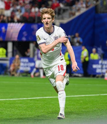 15 July 2026 - England v Argentina - Atlanta Stadium- Semi Final - 2026 World Cup - USA. 15 July 2026 - England v Argentina - Atlanta Stadium- Semi Final - 2026 World Cup - USA. Anthony Gordon celebrates his goal. Picture : Mark Pain ATLANTA USA  Copyright: xMarkxPainx
