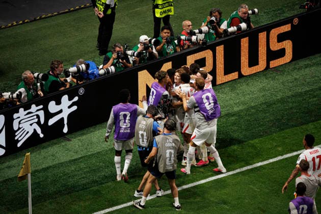 Anthony Gordon seen celebrating after scoring goal during FIFA World Cup, WM, Weltmeisterschaft, Fussball 2026 semifinal game between national teams of England and Argentina (Grzegorz Wajda Ball Raw Images) Atlanta Atlanta Stadium USA Copyright: xGrzegorzxWajdax grzegorzwajda_england_argentina_26_4-8
