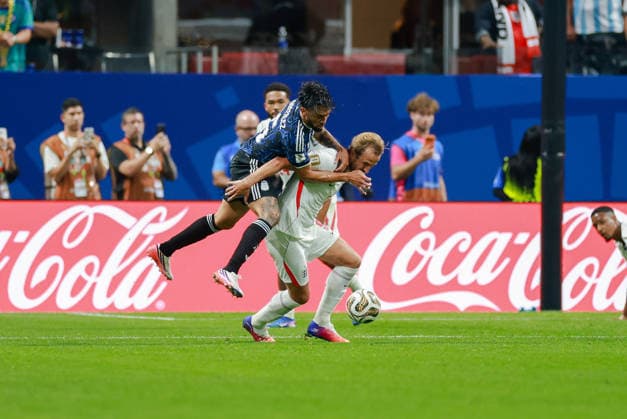 2026 FIFA World Cup, WM, Weltmeisterschaft, Fussball Semi Final England v Argentina Atlanta Stadium, Georgia 15.07.2026 Harry Kane of England and Nico Gonzalez of Argentina 2026 FIFA World Cup Semi Final England v Argentina Atlanta Stadium, Georgia 15.07.2026 Photograph By Marc Aspland The Times  Copyright: xMarcxAsplandx NINTCHDBPICT001095559423