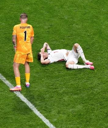 John Stones of England seen down on the floor. England v Argentina, 2026 FIFA World Cup, WM, Weltmeisterschaft, Fussball Semi Final, Football, Atlanta Stadium, Atlanta, Georgia, USA - 15 Jul 2026Atlanta Atlanta Stadium Georgia (GA) United States of America  Copyright: xIsmaelxAdnan Shutterstockx 16992263ek