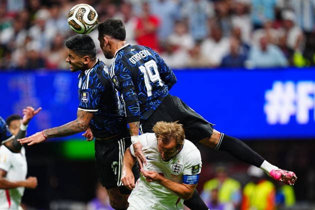 England v Argentina - FIFA World Cup, WM, Weltmeisterschaft, Fussball 2026 - Semi Finals ATLANTA, GEORGIA - JULY 15: Otamendi of Argentina and Harry Kane of England compete during the 2026 FIFA World Cup semifinal match between England and Argentina at Atlanta Stadium in Atlanta, Georgia, United States, on July 15, 2026. Evrim Aydin Anadolu Georgia United States. Editorial use only. Please get in touch for any other usage.  Copyright: x2026xAnadoluxEvrimxAydinx