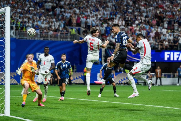 260715 Lautaro Martinez of Argentina scores 1-2 during the FIFA World Cup, WM, Weltmeisterschaft, Fussball 2026 semifinal football match between England and Argentina on July 15, 2026 in Atlanta. Photo: Joel Marklund BILDBYRAN kod JM JM0828 bbeng fotboll football soccer fotball vm fotbolls-vm fotball-vm fotbolls-vm 2026 fifa world cup 2026 semifinal england argentina *** July 15, 2026: Lautaro Martinez of Argentina scores the first and second goals during the 2026 FIFA World Cup semifinal soccer match between England and Argentina on July 15, 2026 in Atlanta. Photo by Joel Marklund. BILDBYRAN code JM JM0828 bbeng soccer football soccer World Cup soccer World Cup 2026 FIFA World Cup 2026 semifinal England Argentina  Copyright: JOELxMARKLUND BB260715JM110