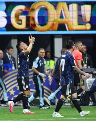 Lautaro Martinez of Argentina celebrates his goal England v Argentina, 2026 FIFA World Cup, WM, Weltmeisterschaft, Fussball Semi Final, Football, Atlanta Stadium, Atlanta, Georgia, USA - 15 Jul 2026Atlanta Atlanta Stadium Georgia (GA) United States of America  Copyright: xMichaelxZemanek Shutterstockx 16992756dq