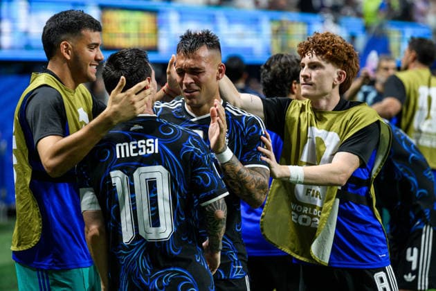 260715 Lionel Messi and Lautaro Martinez of Argentina after 1-2 during the FIFA World Cup, WM, Weltmeisterschaft, Fussball 2026 semifinal football match between England and Argentina on July 15, 2026 in Atlanta. Photo: Joel Marklund BILDBYRAN kod JM JM0828 bbeng fotboll football soccer fotball vm fotbolls-vm fotball-vm fotbolls-vm 2026 fifa world cup 2026 semifinal england argentina jubel *** July 15, 2026: Lionel Messi and Lautaro Martinez of Argentina after the 1–2 loss during the 2026 FIFA World Cup semifinal soccer match between England and Argentina on July 15, 2026 in Atlanta. Photo by Joel Marklund. BILDBYRAN code JM JM0828 bbeng soccer football soccer World Cup soccer World Cup 2026 FIFA World Cup 2026 semifinal England Argentina celebration  Copyright: JOELxMARKLUND BB260715JM116
