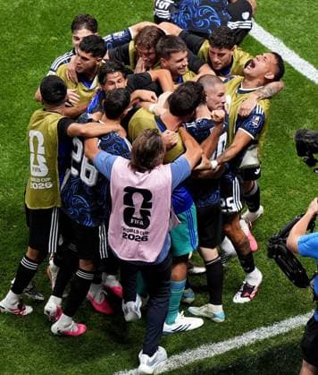 Lautaro Martinez of Argentina celebrates scoring a goal to make the score 1-2. England v Argentina, 2026 FIFA World Cup, WM, Weltmeisterschaft, Fussball Semi Final, Football, Atlanta Stadium, Atlanta, Georgia, USA - 15 Jul 2026Atlanta Atlanta Stadium Georgia (GA) United States of America  Copyright: xIsmaelxAdnan Shutterstockx 16992263ew