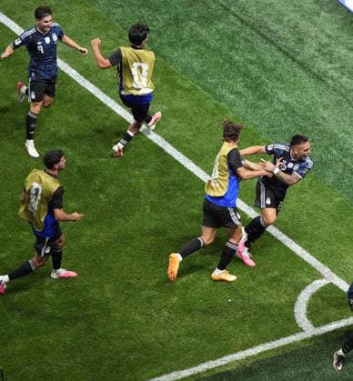Lautaro Martinez of Argentina celebrates scoring a goal to make the score 1-2. England v Argentina, 2026 FIFA World Cup, WM, Weltmeisterschaft, Fussball Semi Final, Football, Atlanta Stadium, Atlanta, Georgia, USA - 15 Jul 2026Atlanta Atlanta Stadium Georgia (GA) United States of America  Copyright: xIsmaelxAdnan Shutterstockx 16992263ex