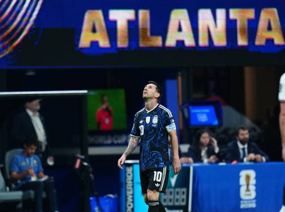 (260716) -- ATLANTA, July 16, 2026 -- Lionel Messi of Argentina reacts during the semifinal match between Argentina and England at the 2026 FIFA World Cup, WM, Weltmeisterschaft, Fussball at Atlanta Stadium in Atlanta, the United States, July 15, 2026. ) (SP)U.S.-ATLANTA-FOOTBALL-FIFA WORLD CUP-SEMIFINAL-ARG VS ENG JiaxHaocheng 