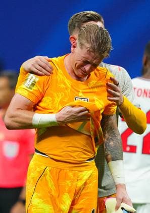 Jordan Pickford of England crying at full time England v Argentina, 2026 FIFA World Cup, WM, Weltmeisterschaft, Fussball Semi Final, Football, Atlanta Stadium, Atlanta, Georgia, USA - 15 Jul 2026Atlanta Atlanta Stadium Georgia (GA) United States of America  Copyright: xJavierxGarcia Shutterstockx 16992264dn