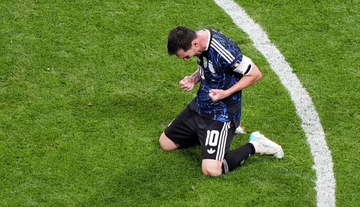 Lionel Messi of Argentina celebrates at full time. England v Argentina, 2026 FIFA World Cup, WM, Weltmeisterschaft, Fussball Semi Final, Football, Atlanta Stadium, Atlanta, Georgia, USA - 15 Jul 2026Atlanta Atlanta Stadium Georgia (GA) United States of America  Copyright: xIsmaelxAdnan Shutterstockx 16992263fm