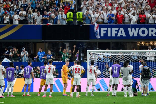 260715 Players of England look dejected after the FIFA World Cup, WM, Weltmeisterschaft, Fussball 2026 semifinal football match between England and Argentina on July 15, 2026 in Atlanta. Photo: Joel Marklund BILDBYRAN kod JM JM0828 bbeng fotboll football soccer fotball vm fotbolls-vm fotball-vm fotbolls-vm 2026 fifa world cup 2026 semifinal england argentina depp *** July 15, 2026: England players look dejected after the 2026 FIFA World Cup soccer semifinal match between England and Argentina on July 15, 2026 in Atlanta. Photo by Joel Marklund, BILDBYRAN. Code: JM JM0828 bbeng soccer football soccer World Cup soccer World Cup 2026 FIFA World Cup 2026 semifinal England Argentina dejected  Copyright: JOELxMARKLUND BB260715JM134