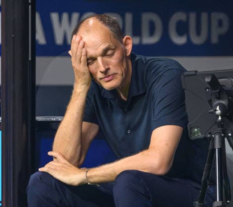 15 July 2026 - England v Argentina - Atlanta Stadium- Semi Final - 2026 World Cup - USA. 15 July 2026 - England v Argentina - Atlanta Stadium- Semi Final - 2026 World Cup - USA. England Manager Thomas Tuchel dejected after defeat to Argentina. Picture : Mark Pain ATLANTA USA  Copyright: xMarkxPainx