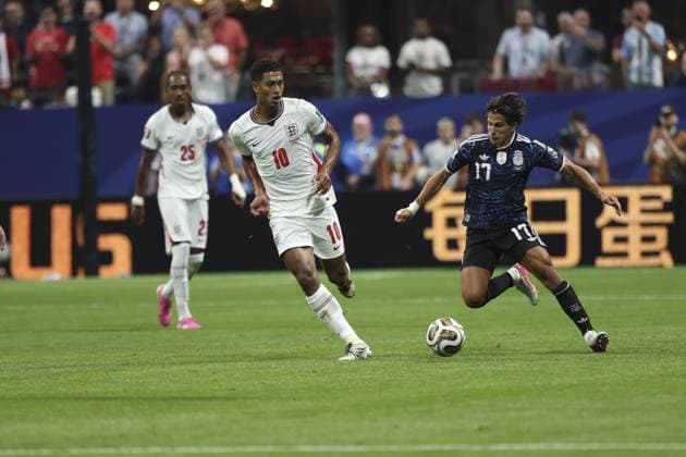 RECORD DATE NOT STATED Argentina and England duel for a spot in the 2026 World Cup final. Atlanta (USA), 07 15 2026 Football World Cup 2026 Argentina vs England Jude Bellingham in a match between Argentina and England face off in the semi-final of the FIFA World Cup, WM, Weltmeisterschaft, Fussball 2026, at Atlanta Stadium, in Atlanta, this Wednesday (15) of July 2026.(Foto: Pedro Paulo Diaz Thenews2 imago images) SPO  Copyright: xPedroxPauloxDiazx