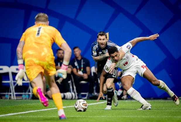 Atlanta, USA 15th Jul 2026. Lionel Messi (ARG) Jude Bellingham (ENG) England - Argentina World Cup England - Argentinien 15.07.2026 *** Atlanta, USA, July 15, 2026 Lionel Messi ARG Jude Bellingham ENG England Argentina World Cup England Argentina July 15, 2026