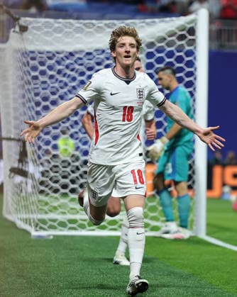 260716 -- ATLANTA, July 16, 2026 -- Anthony Gordon of England celebrates a goal during the semifinal match between Argentina and England at the 2026 FIFA World Cup, WM, Weltmeisterschaft, Fussball at Atlanta Stadium in Atlanta, the United States, July 15, 2026. SPU.S.-ATLANTA-FOOTBALL-FIFA WORLD CUP-SEMIFINAL-ARG VS ENG CaoxCan  (SP)U.S.-ATLANTA-FOOTBALL-FIFA WORLD CUP-SEMIFINAL-ARG VS ENG IMAGO CaoxCan  imago images 0861754332