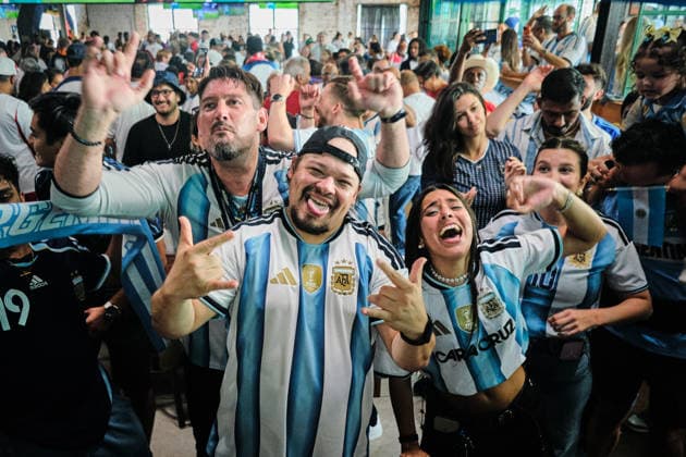 Football, 2026 FIFA World Cup, England v Argentina, fans in Houston