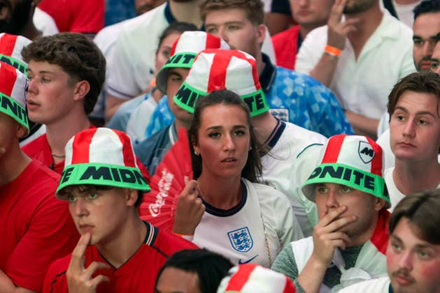 15 07 2026. London, United Kingdom. England Fans Box Park Wembley. England fans watch England vs. Argentina battle for a place in the final of the FIFA World Cup, WM, Weltmeisterschaft, Fussball on the big screen at Boxpark Wembley.  xMartynxWheatleyx xixImagesx IIM-26906-0044