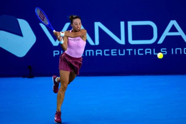 Vanda Pharmaceuticals Athens Open - Day 3 Qinwen Zheng of China competes against Elena Micic of Australia during their Round of 16 match at the 2026 Vanda Pharmaceuticals Athens Open Women s tennis tournament at the Athens Olympic Tennis Centre in Athens, Greece, on July 15, 2026. Athens Athens Greece  Copyright: xOwenxHammondx originalFilename:hammond-2026vand260715_npn9x.jpg