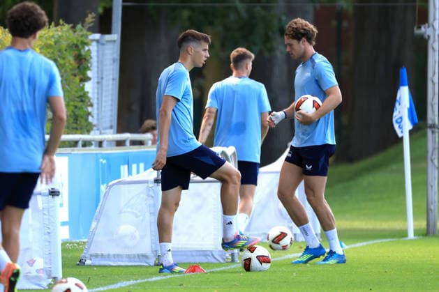 DEU, DFL, 2. FBL Hertha BSC, Training, 15.07.2026, Sportforum, Berlin, DEU, DFL, 2. FBL Hertha BSC, Training, Linus Gechter (Hertha BSC Berlin 44), Fiilip Brekalo (Hertha BSC Berlin) DFL - regulations prohibit any use of Photographs as image sequences and or quasi-video Berlin Sportforum Berlin Deutschland *** GER, DFL, 2nd Bundesliga Hertha BSC, Training, July 15, 2026, Sportforum, Berlin, GER, DFL, 2nd Bundesliga Hertha BSC, Training, Linus Gechter Hertha BSC Berlin 44, Fiilip Brekalo Hertha BSC Berlin DFL regulations prohibit any use of photographs as image sequences and or quasi-video Berlin Sportforum Berlin Germany Copyright: xNordphotox xEnglerx