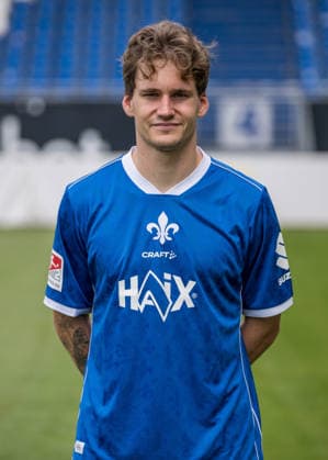 15.07.2026, xfux, Fussball 2.Bundesliga, SV Darmstadt 98 Fototermin Saison 2026 2027 - Porträttermin 2026 2027, v.l. Florian Kleinhansl (SV Darmstadt 98) Darmstadt *** July 15, 2026, xfux, Soccer, 2. Bundesliga, SV Darmstadt 98 Photo Shoot for the 2026–2027 Season, Portrait Session for the 2026–2027 Season, from left: Florian Kleinhansl, SV Darmstadt 98, Darmstadt