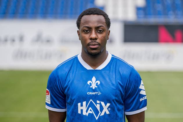 15.07.2026, xfux, Fussball 2.Bundesliga, SV Darmstadt 98 Fototermin Saison 2026 2027 - Porträttermin 2026 2027, v.l. Merveille Papela (SV Darmstadt 98) Darmstadt *** July 15, 2026, xfux, Soccer, 2. Bundesliga, SV Darmstadt 98 Photo Shoot for the 2026–2027 Season, Portrait Session for the 2026–2027 Season, from left: Merveille Papela, SV Darmstadt 98, Darmstadt