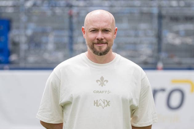 15.07.2026, xfux, Fussball 2.Bundesliga, SV Darmstadt 98 Fototermin Saison 2026 2027 - Porträttermin 2026 2027, v.l. Analyse Maximilian Kohl (SV Darmstadt 98) Darmstadt *** July 15, 2026, xfux, Soccer, 2. Bundesliga, SV Darmstadt 98, Photo Shoot for the 2026–2027 Season, Portrait Session for the 2026–2027 Season, from left: Analysis, Maximilian Kohl, SV Darmstadt 98, Darmstadt