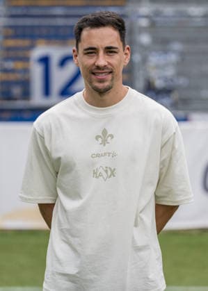 15.07.2026, xfux, Fussball 2.Bundesliga, SV Darmstadt 98 Fototermin Saison 2026 2027 - Porträttermin 2026 2027, v.l. Physiotherapeut Morris Sepoetro (SV Darmstadt 98) Darmstadt *** July 15, 2026, xfux, Soccer, 2. Bundesliga, SV Darmstadt 98 Photo Shoot for the 2026–2027 Season, Portrait Session for the 2026–2027 Season, from left: Physical Therapist Morris Sepoetro, SV Darmstadt 98, Darmstadt